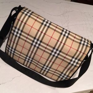 Authentic Burberry Novacheck Messenger Diaper Bag
